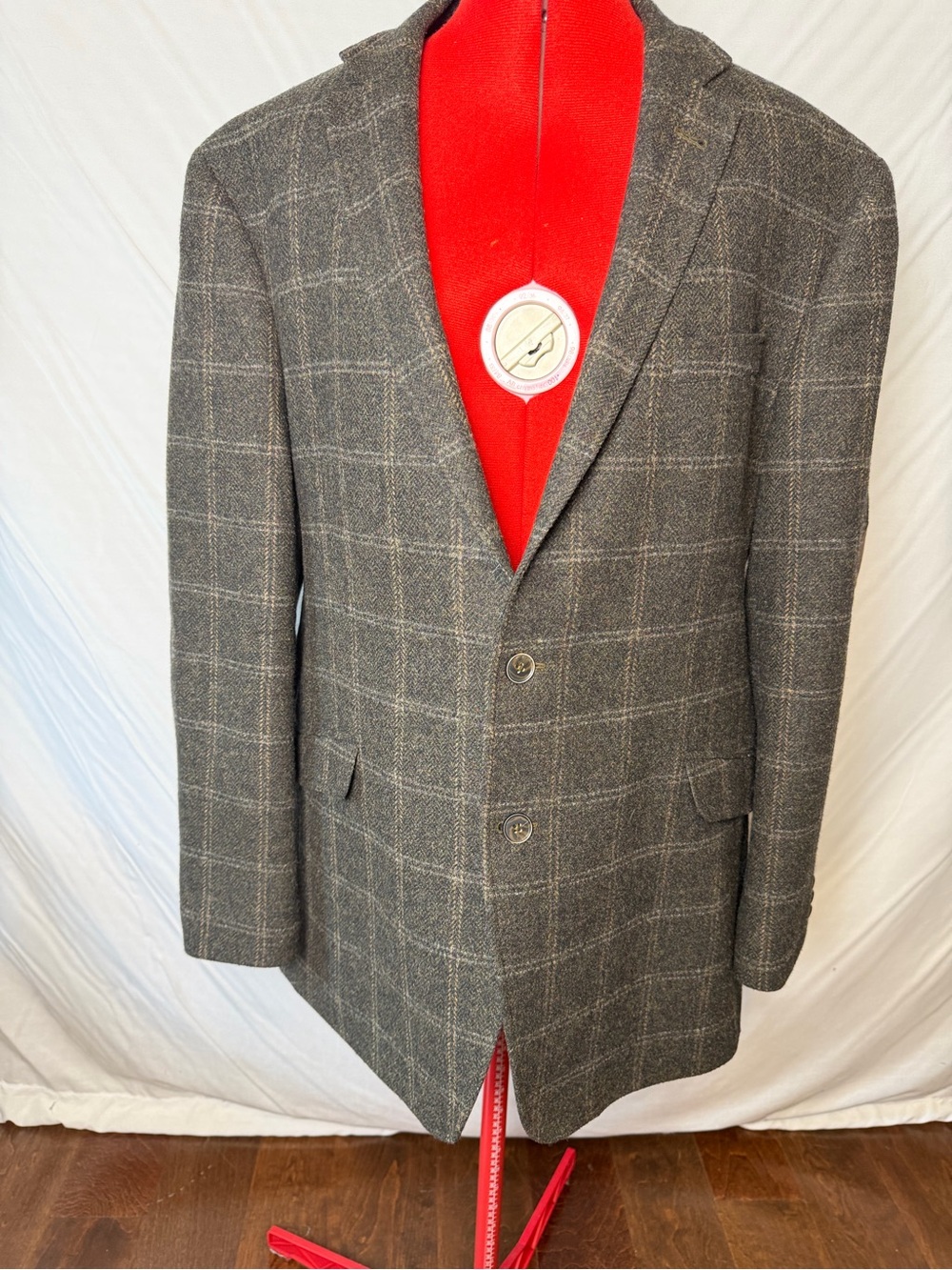 Joseph Abboud Gray Windowpane Sport Coat…Size 46R